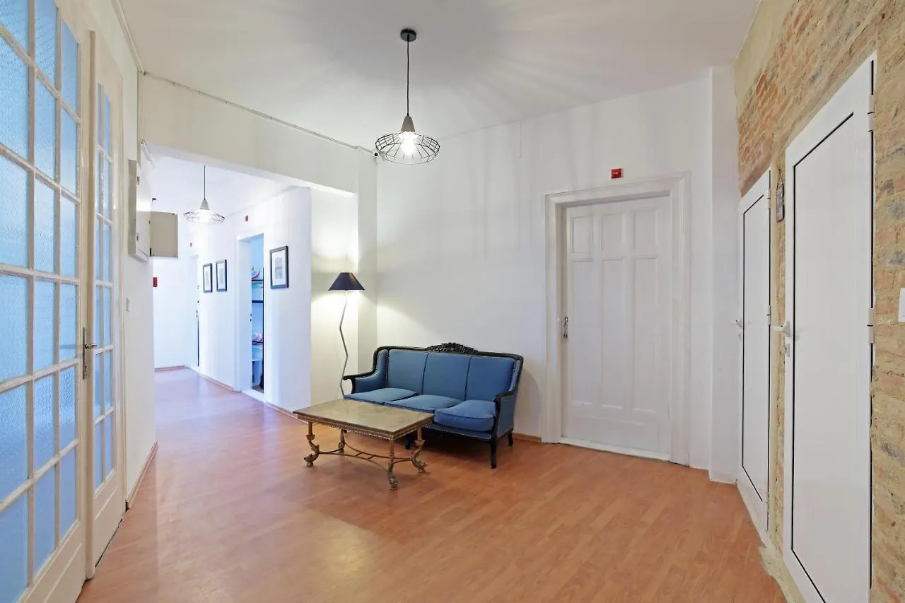 Hostel Musala Varna 0*,